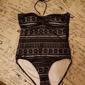 Women's CHAPS one piece bathing suit!!